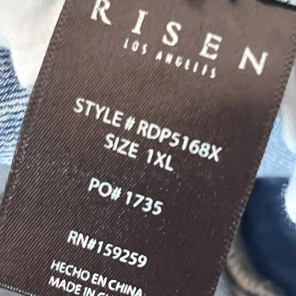 Risen jeans High-Rise Light Blue, wide leg ankle Jeans with Frayed Hem